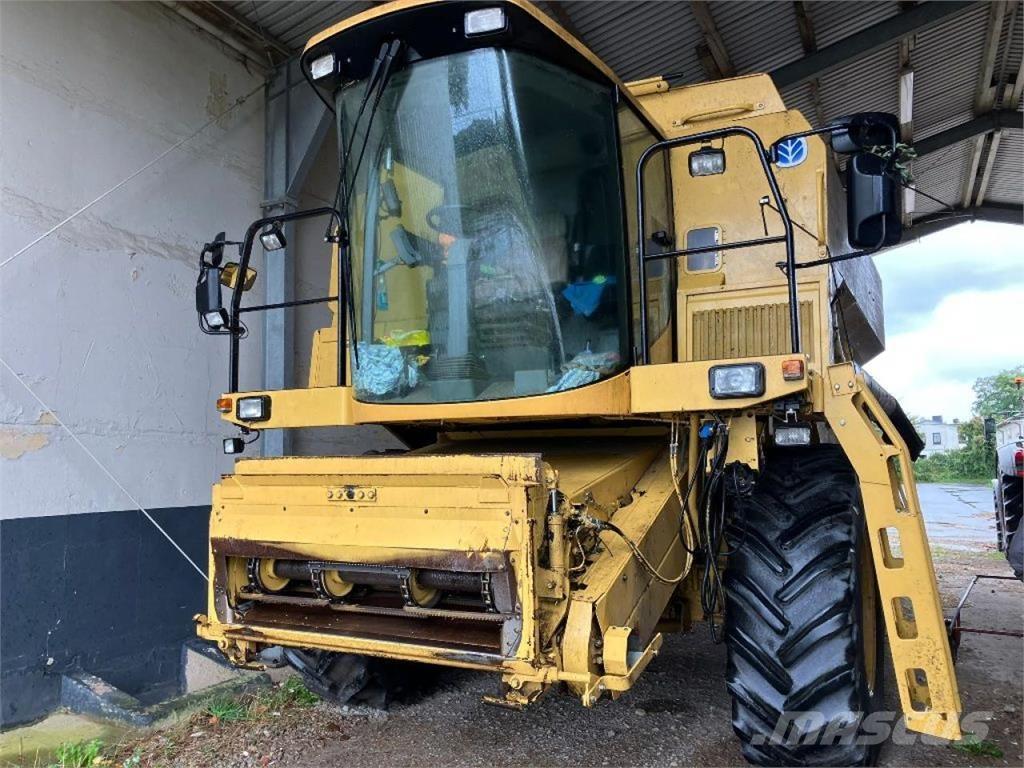 New Holland TX67 Kombájnok