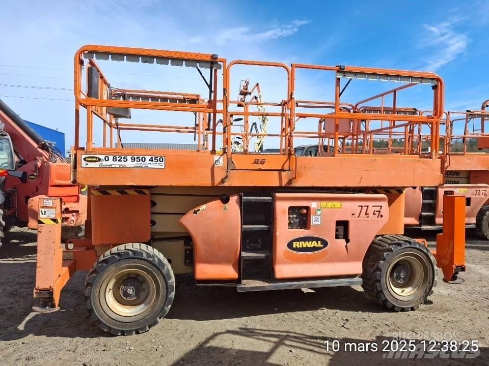 JLG 3394RT Ollós emelők