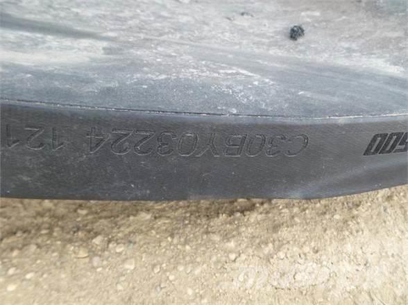  CAMSO 601918D1 Lánctalpak, láncok és futóművek