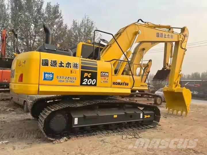 Komatsu PC 200 Lánctalpas kotrók