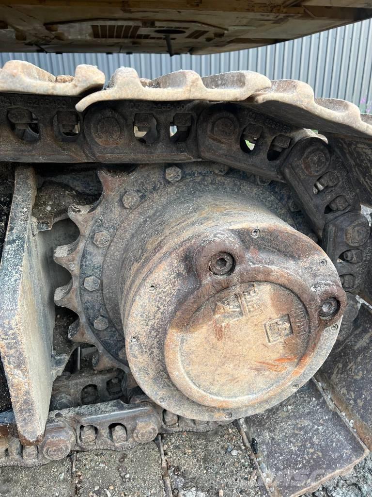 CAT 326 Lánctalpas kotrók