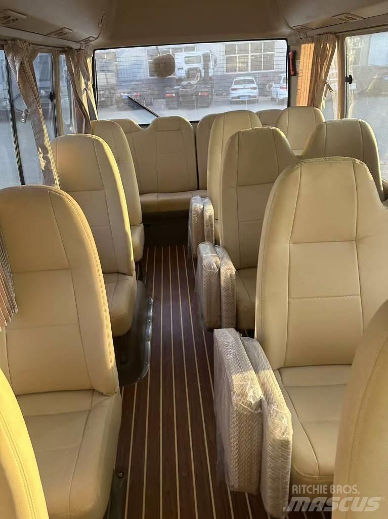Toyota Coaster Távolsági buszok