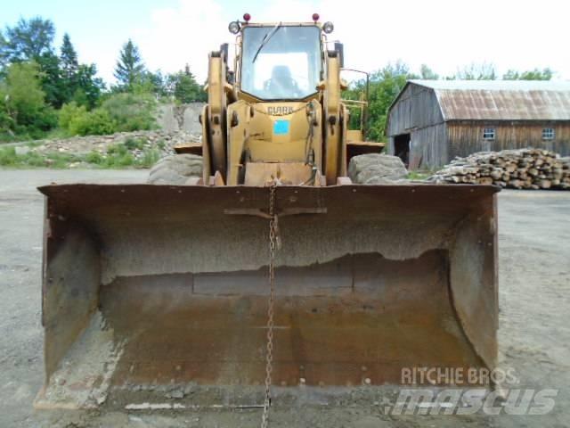 Clark 125 B Gumikerekes homlokrakodók