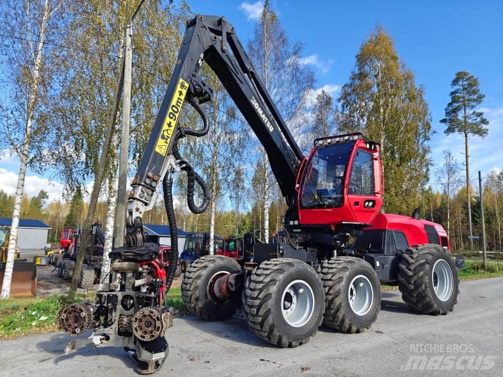 Komatsu 931 Betakarítók