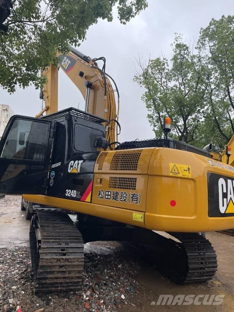 CAT 324 D Közepes (midi) kotrók 7 t - 12 t