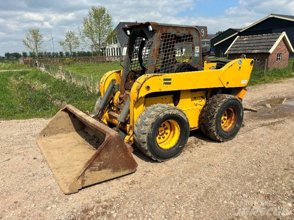 Gehl V 400 Kompaktrakodók