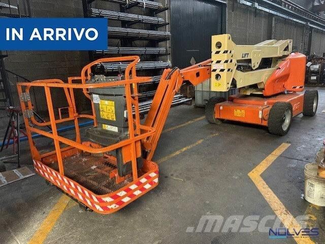 JLG E450AJ Karos emelők