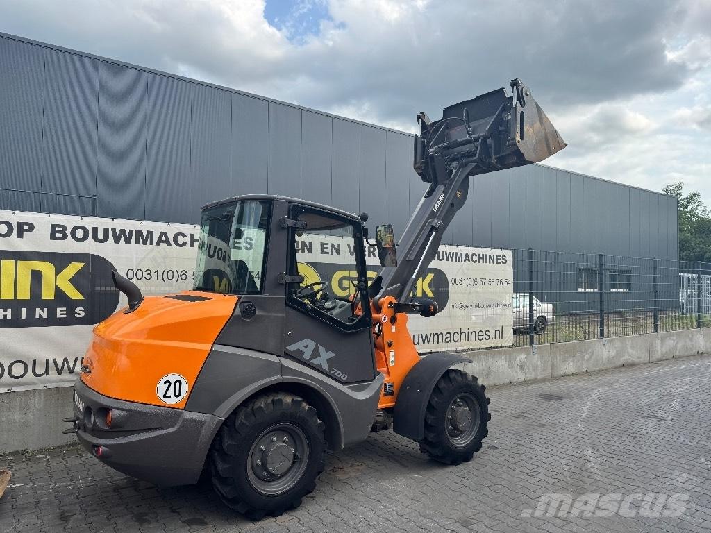 Ahlmann AX 700 Gumikerekes homlokrakodók