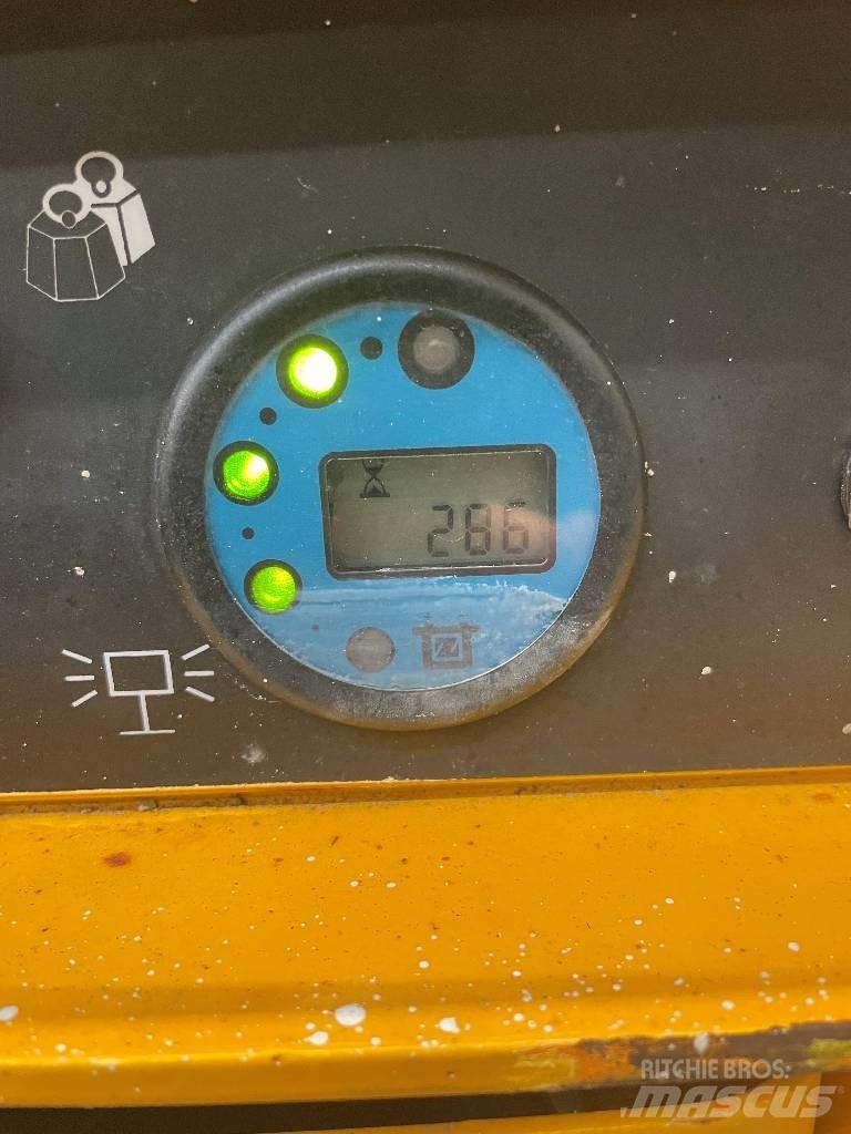 Haulotte Compact 8 Ollós emelők