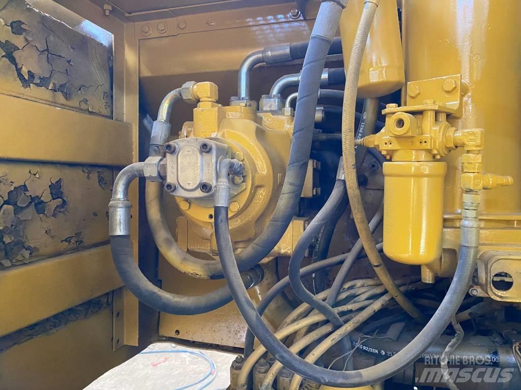 CAT 320 B Lánctalpas kotrók