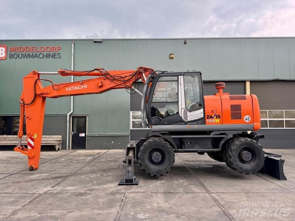 Hitachi ZX190W3 Gumikerekes kotrók