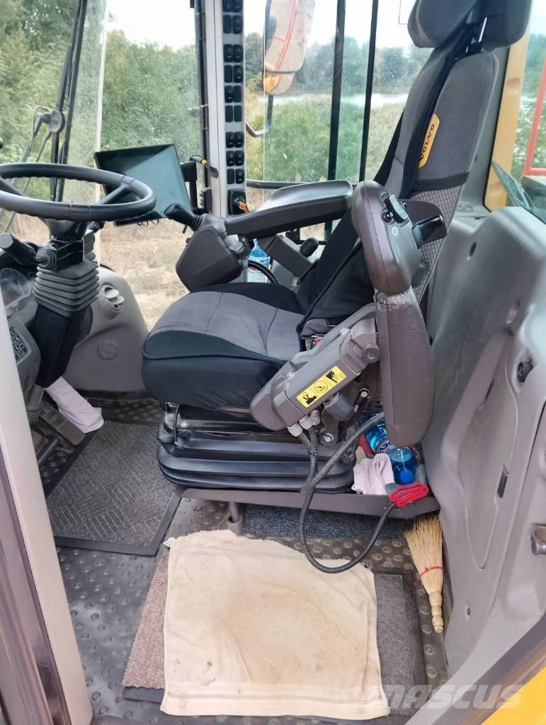 Volvo L 150 H Gumikerekes homlokrakodók