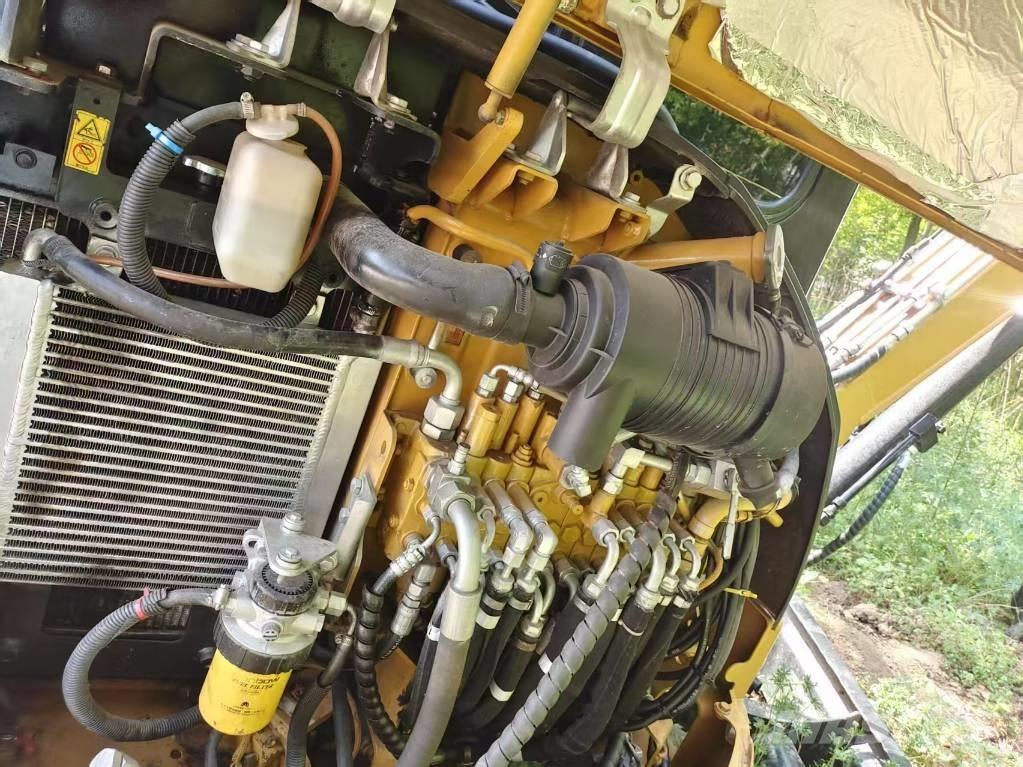 CAT 303.5 E CR Mini kotrók < 7t