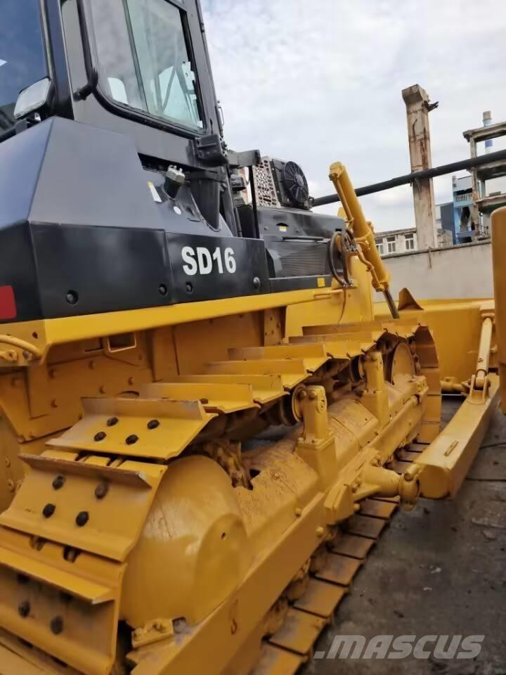 Shantui SD 16 lánctalpas dózerek