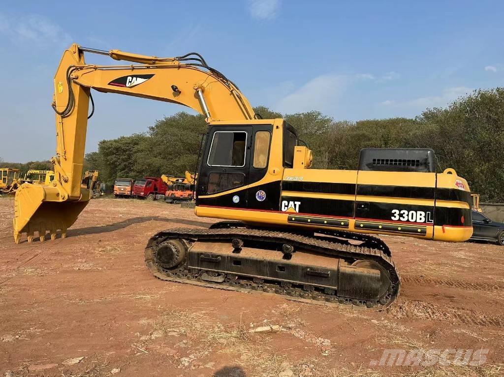 CAT 330B Lánctalpas kotrók