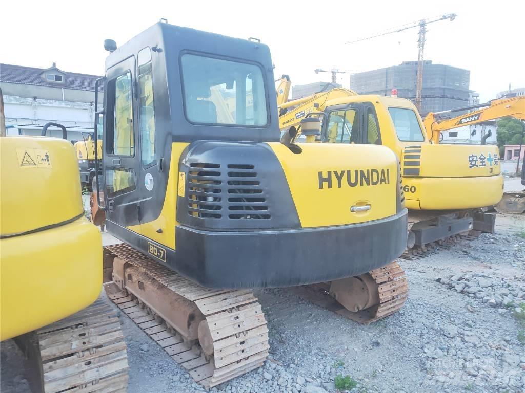 Hyundai R80-7 Lánctalpas kotrók