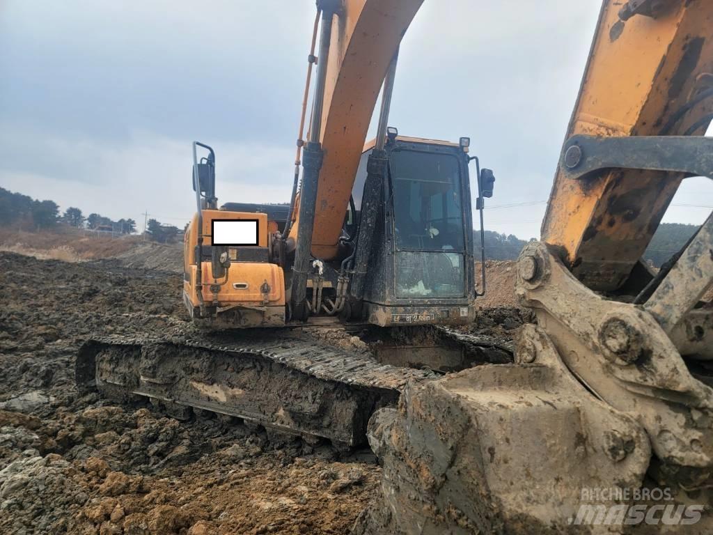 Hyundai HX 220 Lánctalpas kotrók