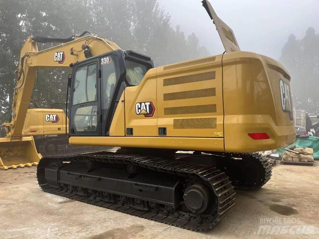 CAT 2021 CAT 330 Gumikerekes kotrók