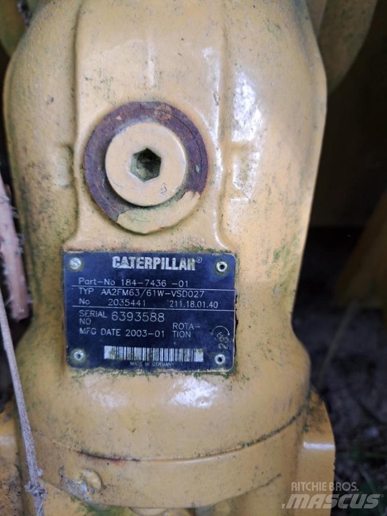 CAT 663 E Emelő és mozgató felszerelések