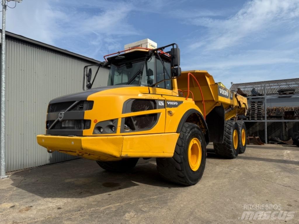 Volvo A 25 G Csuklósdömperek
