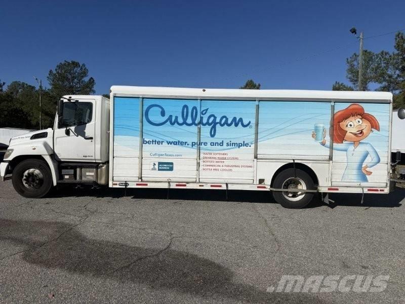 Hino 338 Italszállító tehergépkocsik