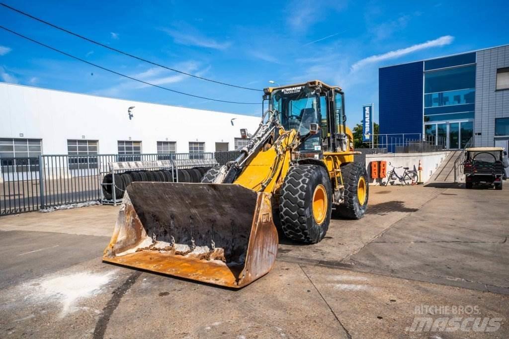 CAT 924G // GODET 3m3 Gumikerekes homlokrakodók