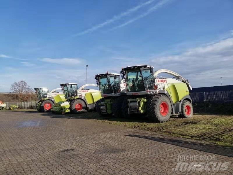 CLAAS JAGUAR 950 Önjáró szecskázók
