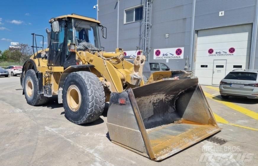 CAT 962H Gumikerekes homlokrakodók