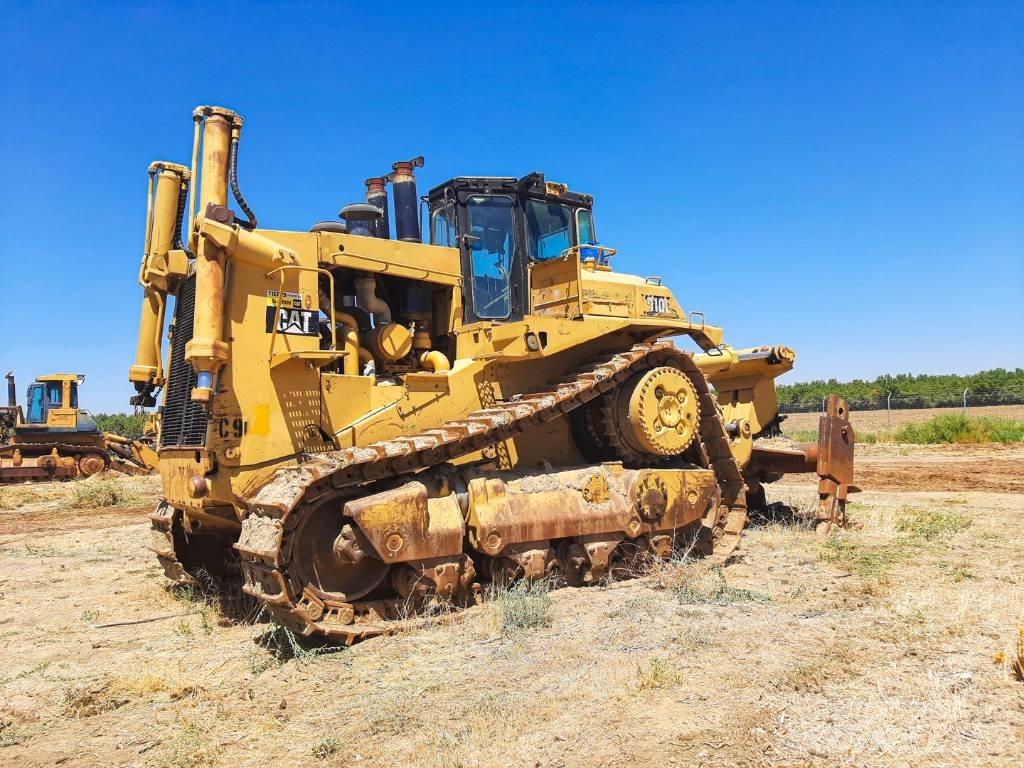 CAT D10 lánctalpas dózerek