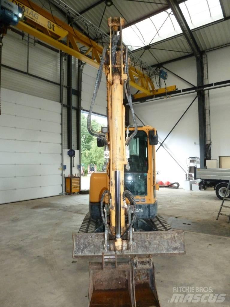Hyundai R35Z-9 Mini kotrók < 7t
