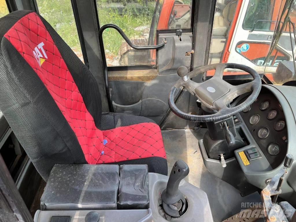 CAT 950 G Gumikerekes homlokrakodók