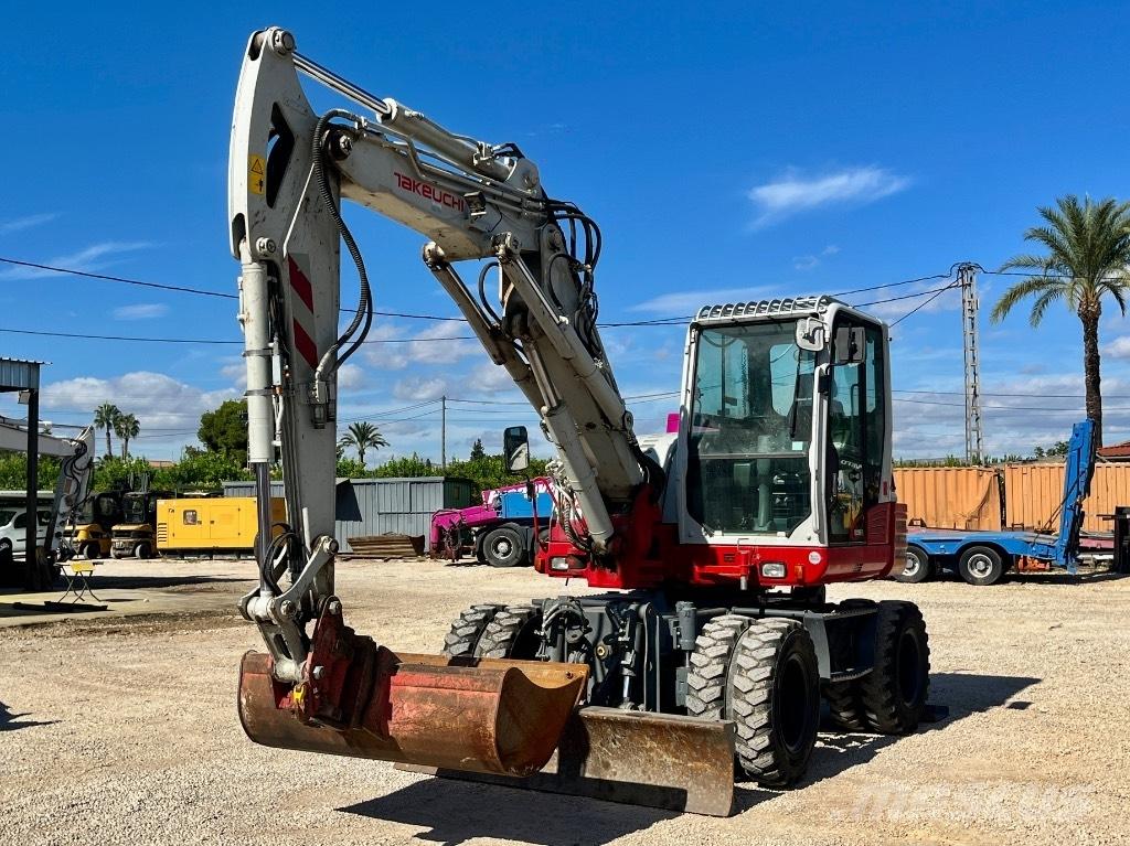 Takeuchi TB 295 W Gumikerekes kotrók