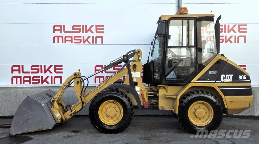 CAT 906 Gumikerekes homlokrakodók