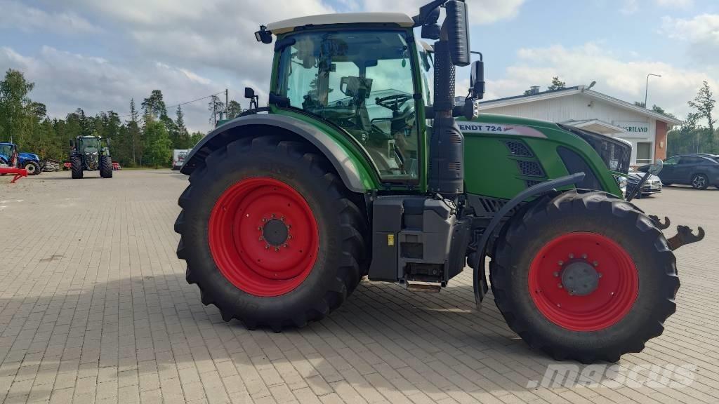 Fendt 724 Profi Plus Traktorok