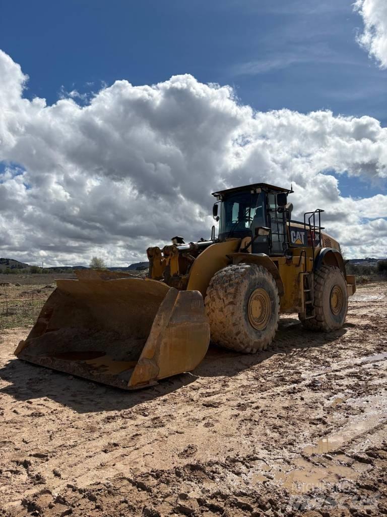 CAT 980 K Gumikerekes homlokrakodók