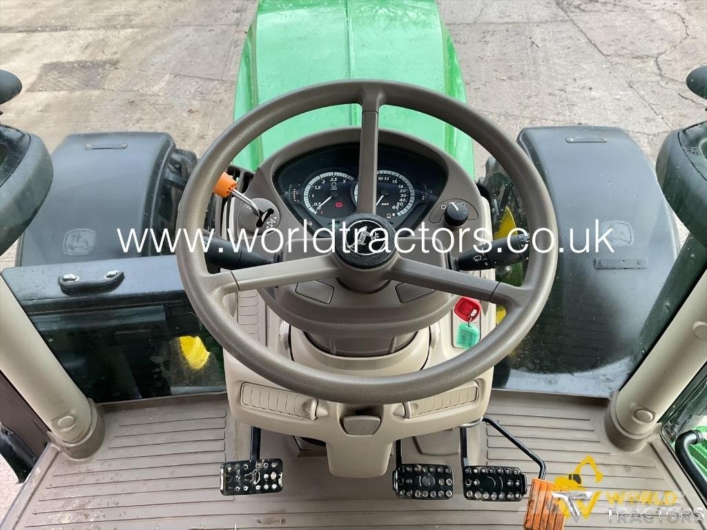 John Deere 6130 R Traktorok