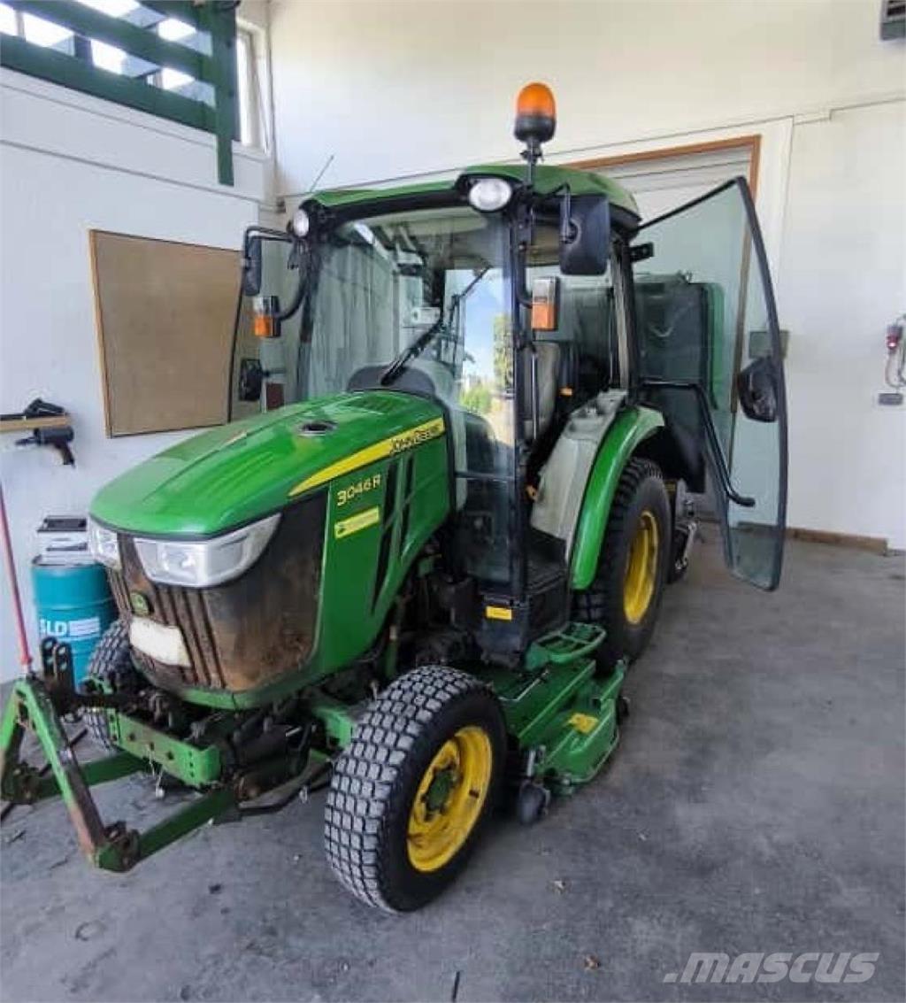 John Deere 3046R Kompakt traktorok