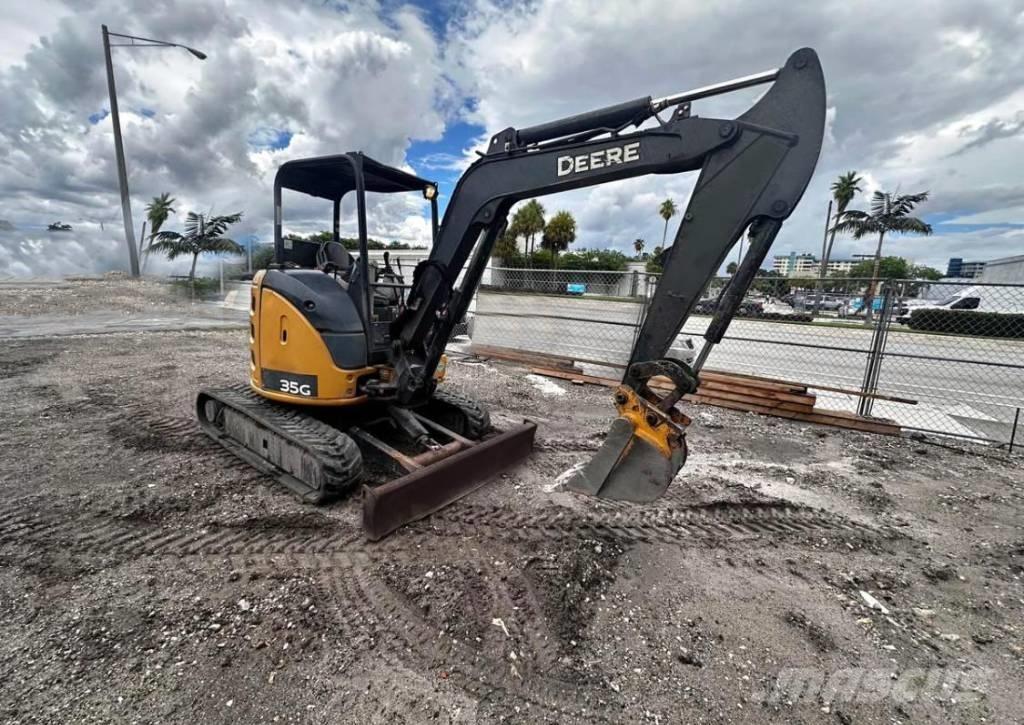 John Deere 35 G Lánctalpas kotrók