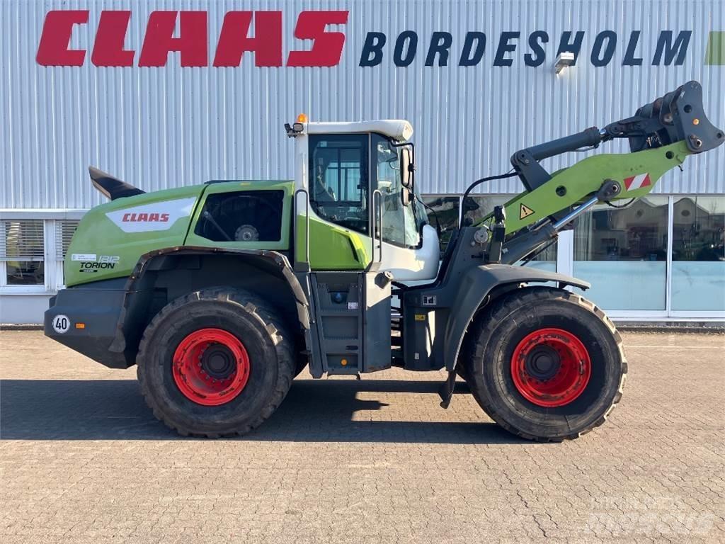 CLAAS TORION 1812 Gumikerekes homlokrakodók