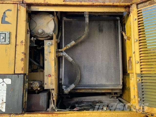 CAT 231 D Lánctalpas kotrók