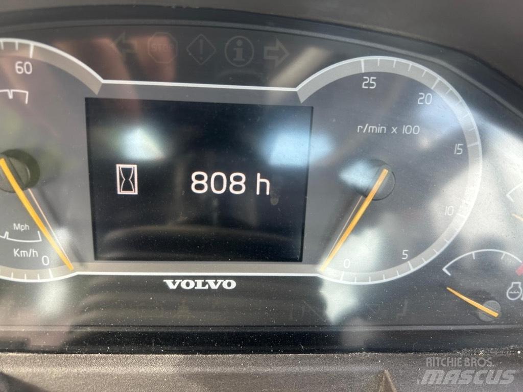 Volvo L 90 H Gumikerekes homlokrakodók