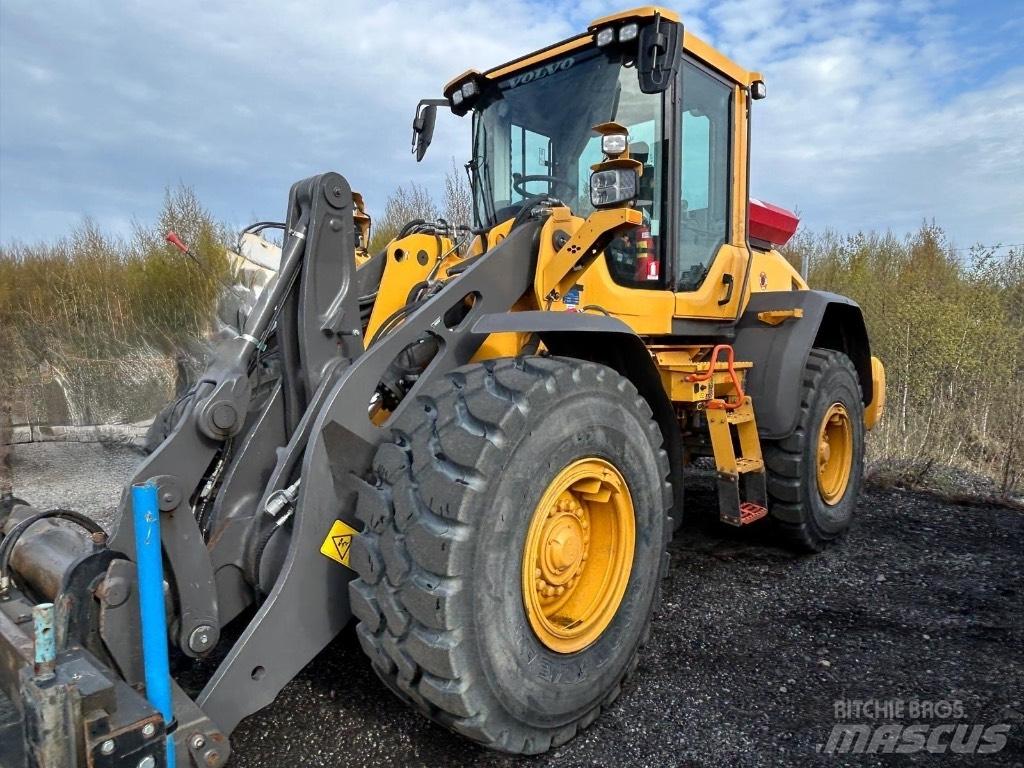 Volvo L 90 H Gumikerekes homlokrakodók