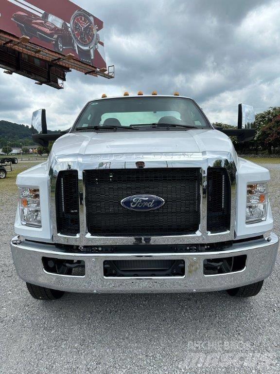 Ford F-750 Fülkés alváz