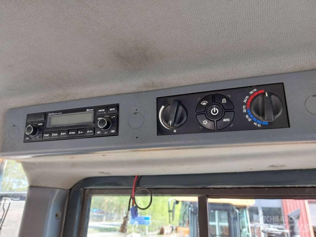 Hyundai HL 960 Gumikerekes homlokrakodók