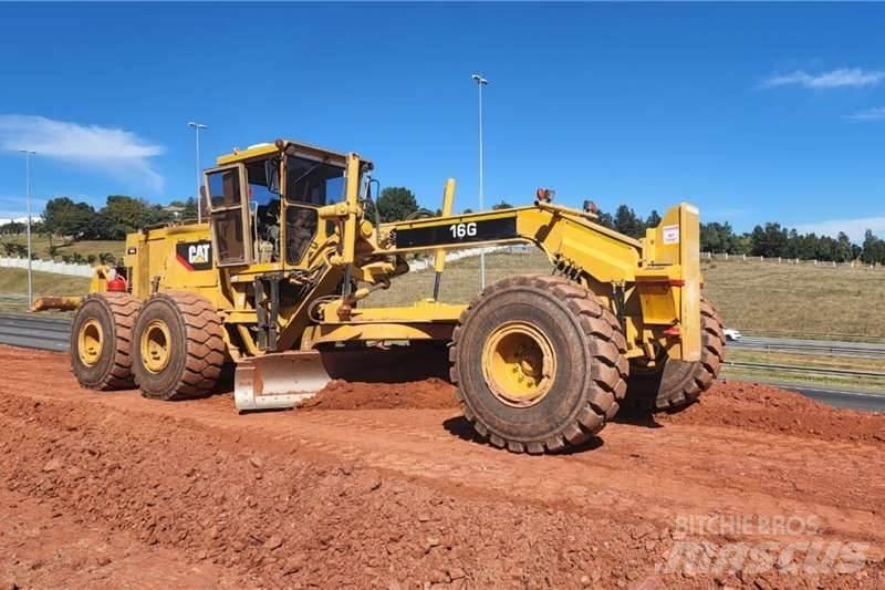CAT  16G Gréderek