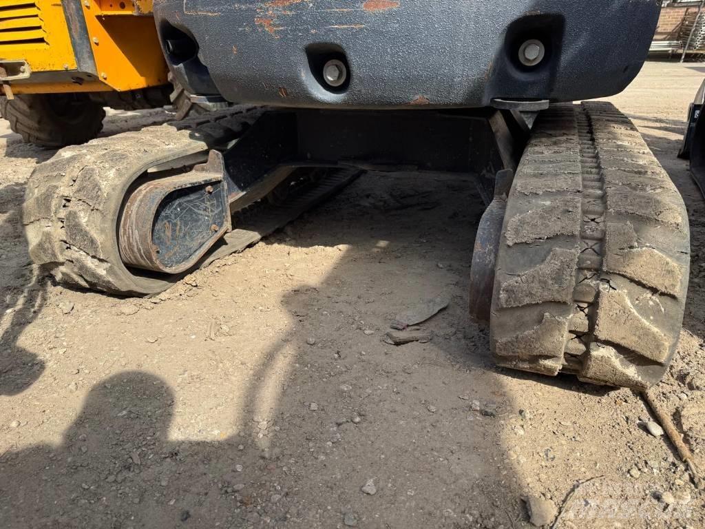Kubota U 27-4 Mini kotrók < 7t