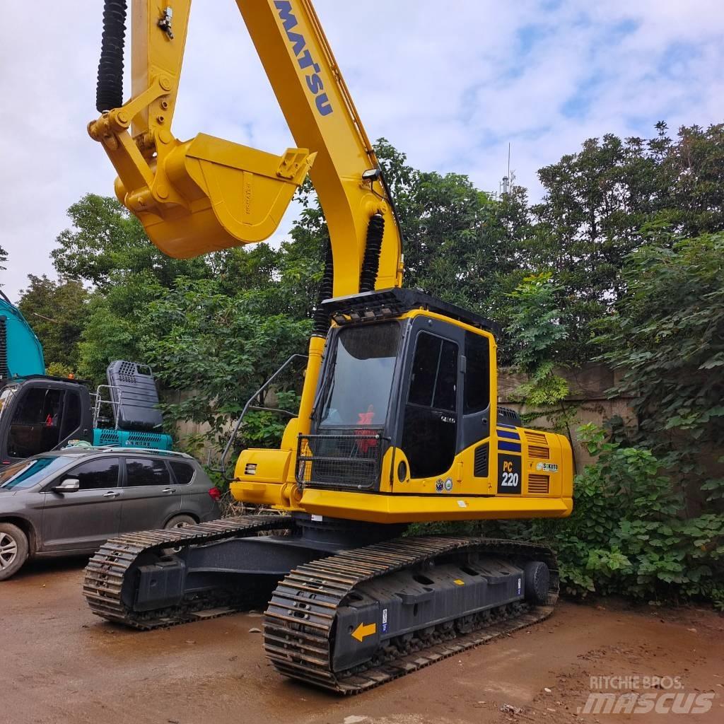 Komatsu PC 220-7 Lánctalpas kotrók
