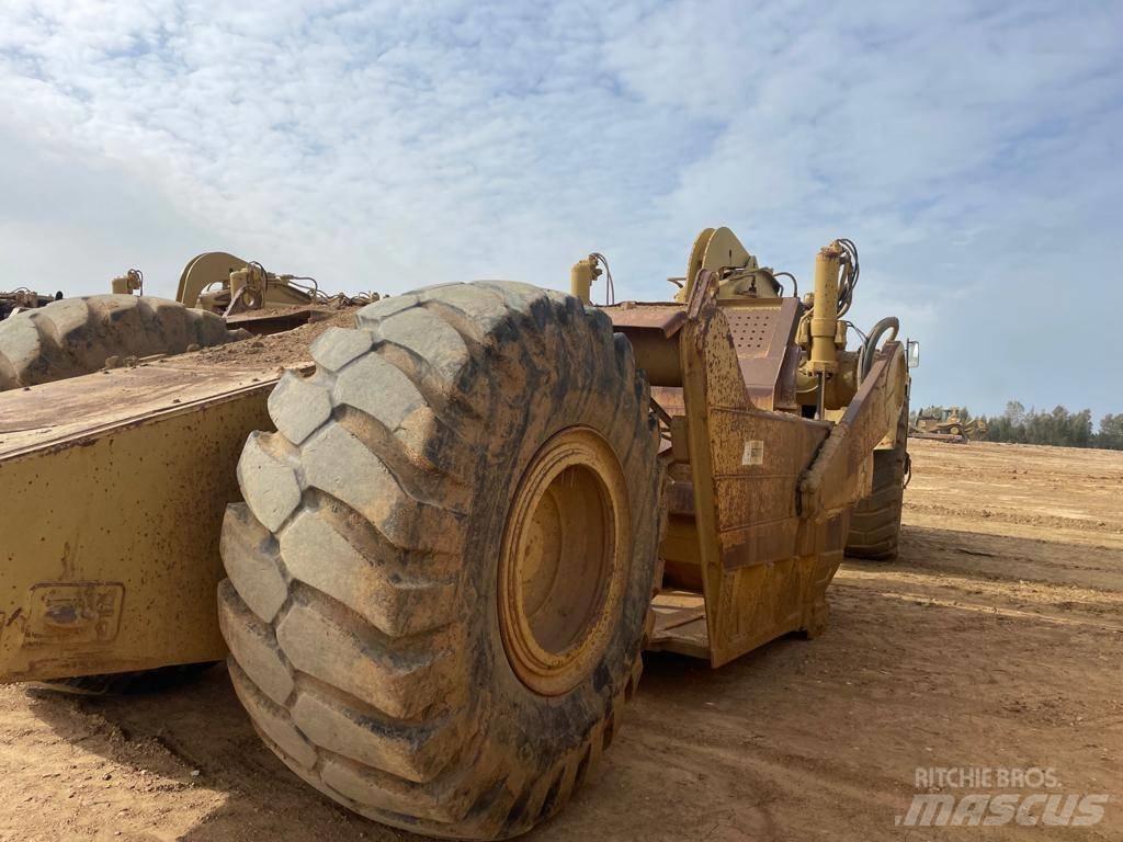 CAT 631 D Földnyesők (szkréperek)