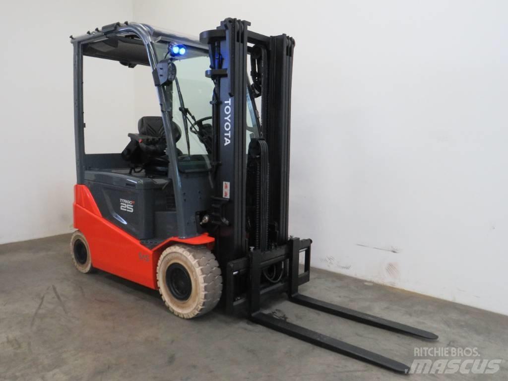 Toyota 8 FBMKT 25 Elektromos targoncák