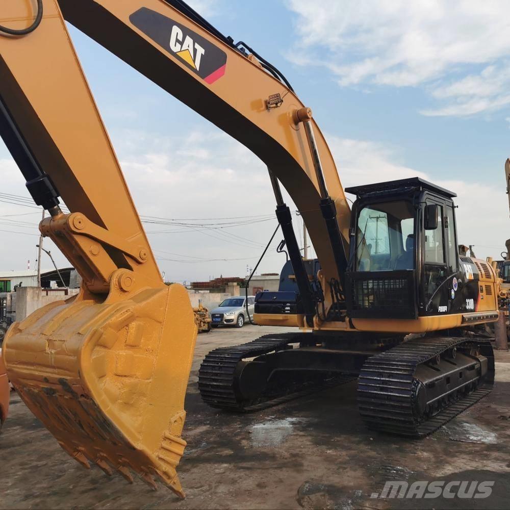 CAT 330 D L Lánctalpas kotrók